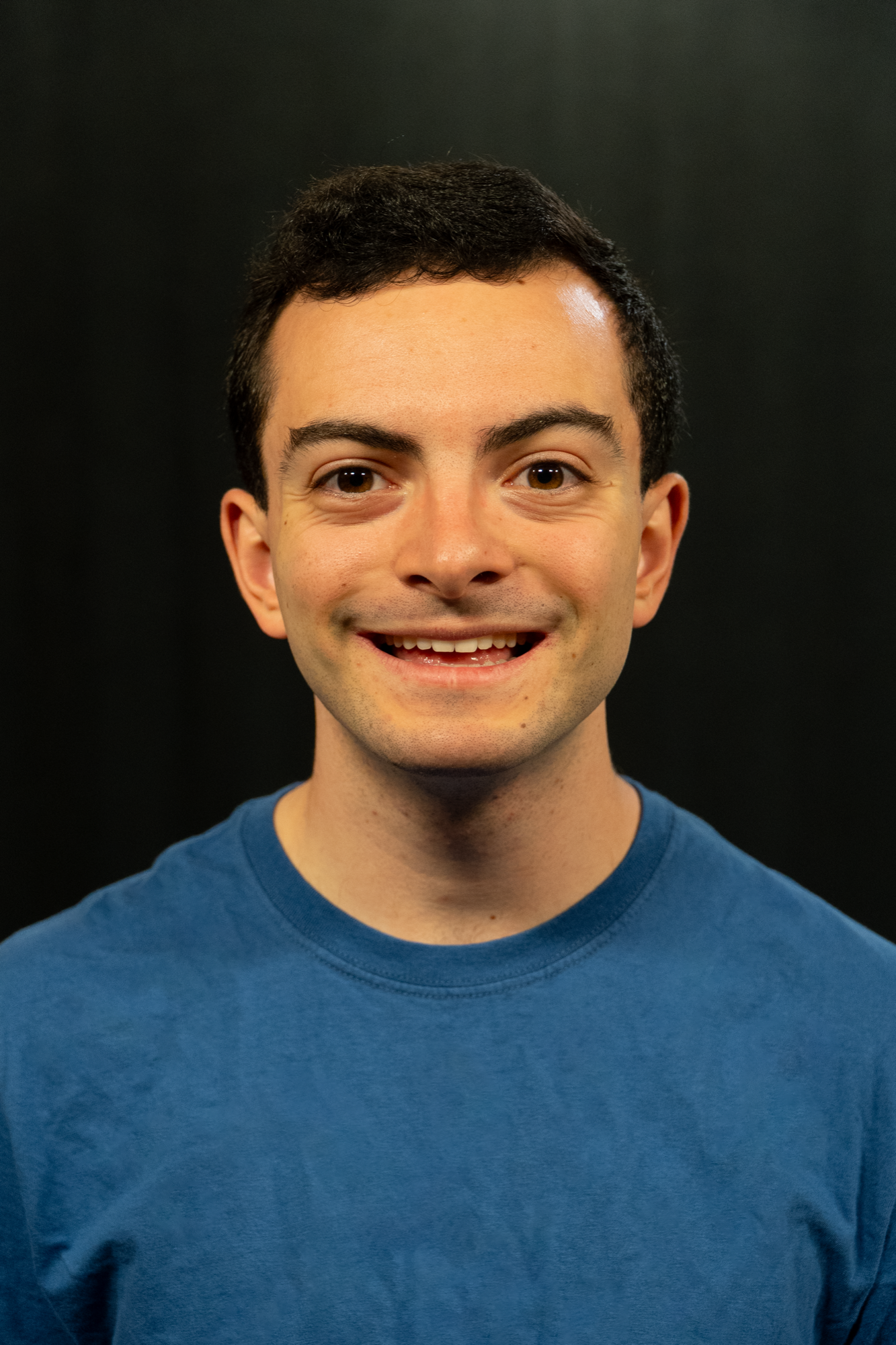 Headshot of David Shapiro.